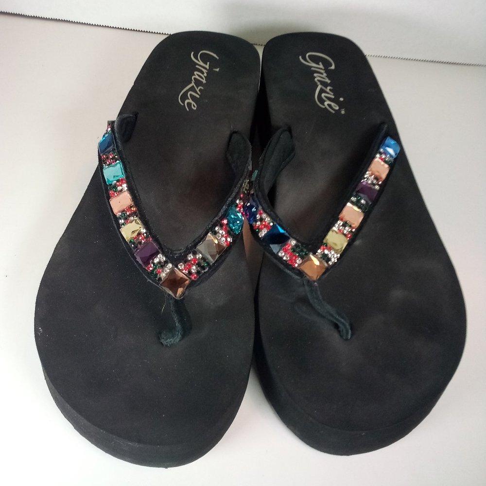 Grazie Womens Sandals Size 9
